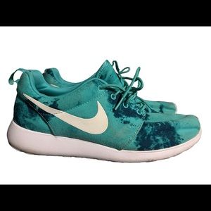Nike Men’s Roshe Run